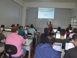 Incra qualifica atendimento em municípios catarinenses