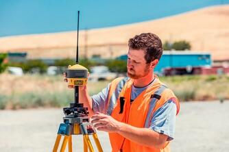 Topcon lança novo Receptor GNSS HiPer HR